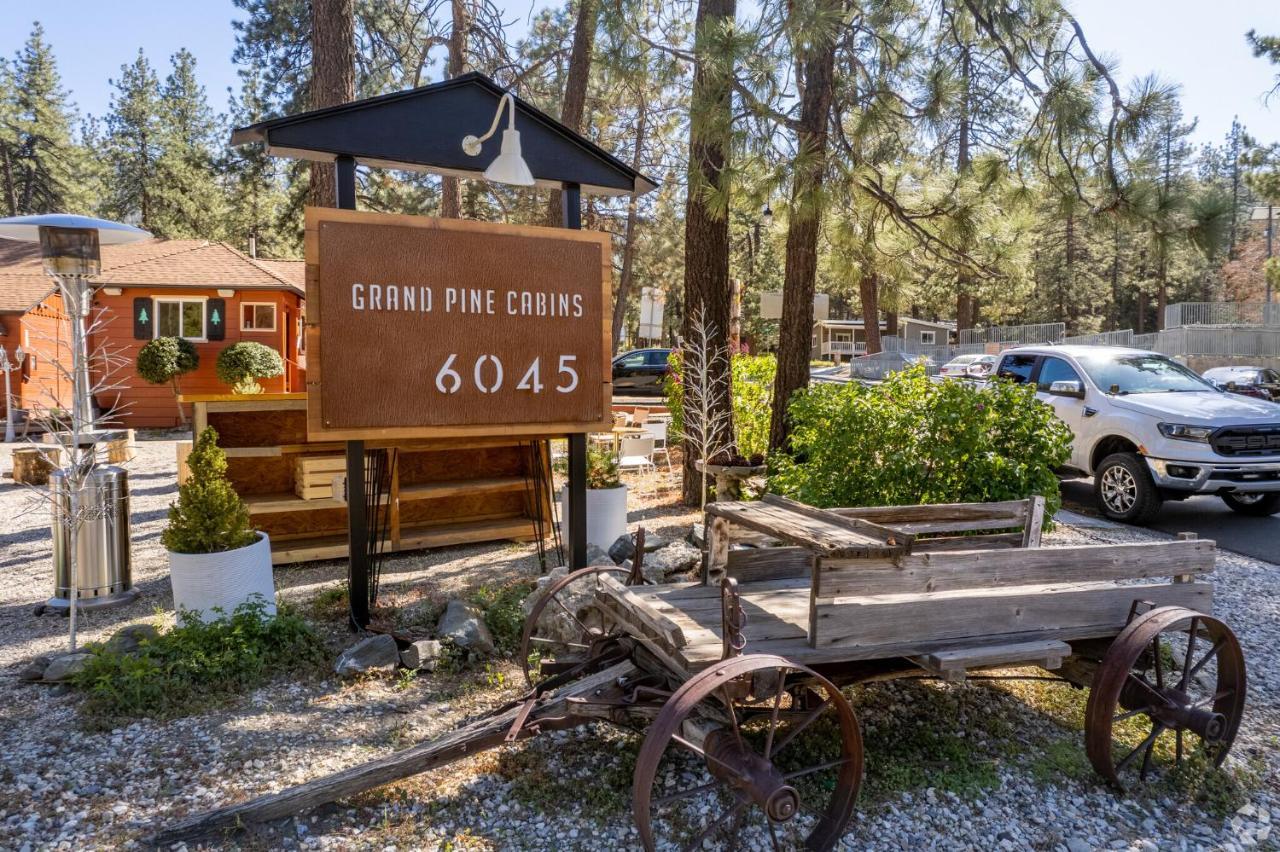 Grand Pine Cabins Wrightwood Buitenkant foto